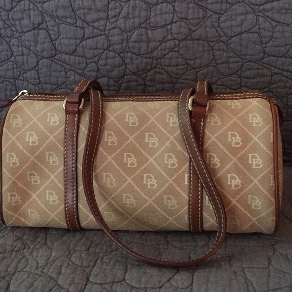 Dooney & Bourke Handbags - Dooney and Bourke Shoulder Bag